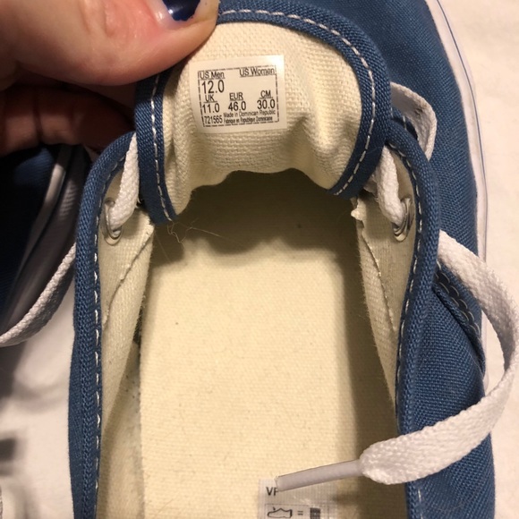 Vans blue tennis shoes - Picture 3 of 4